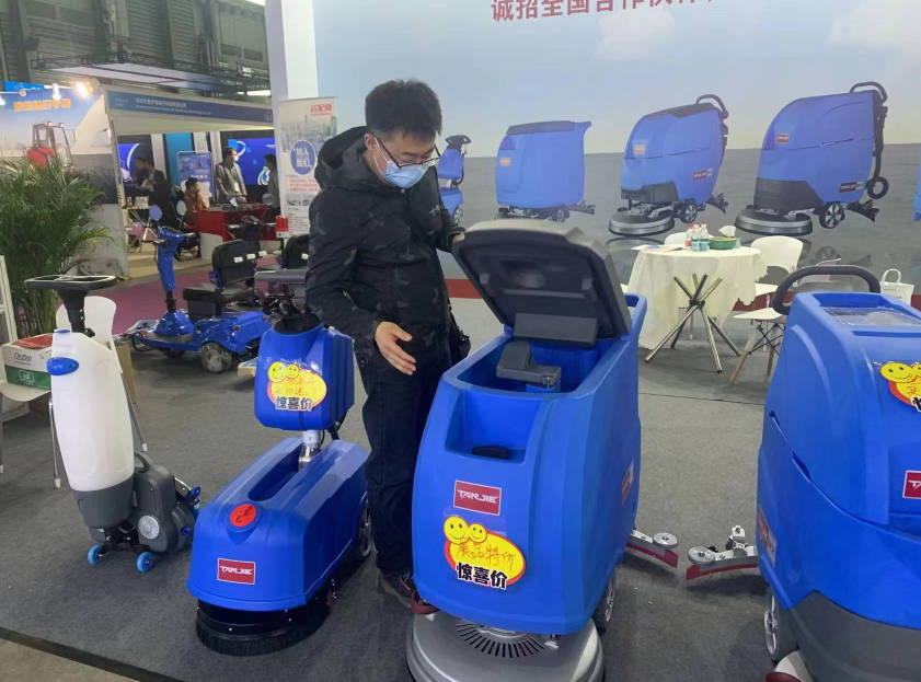 黔西南坦洁洗地机公司致力于电动洗地机的生产、销售和服务百家